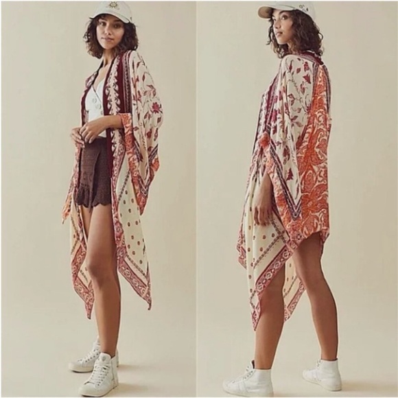 Free People Kiss The Sky Butterfly Kimono Sunrise OS - Picture 4 of 12